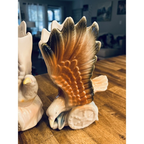 Vintage Ceramic Eagle Vases 9" Tall Pair Of 2 Grannycore Patriotic - Picture 3 of 10